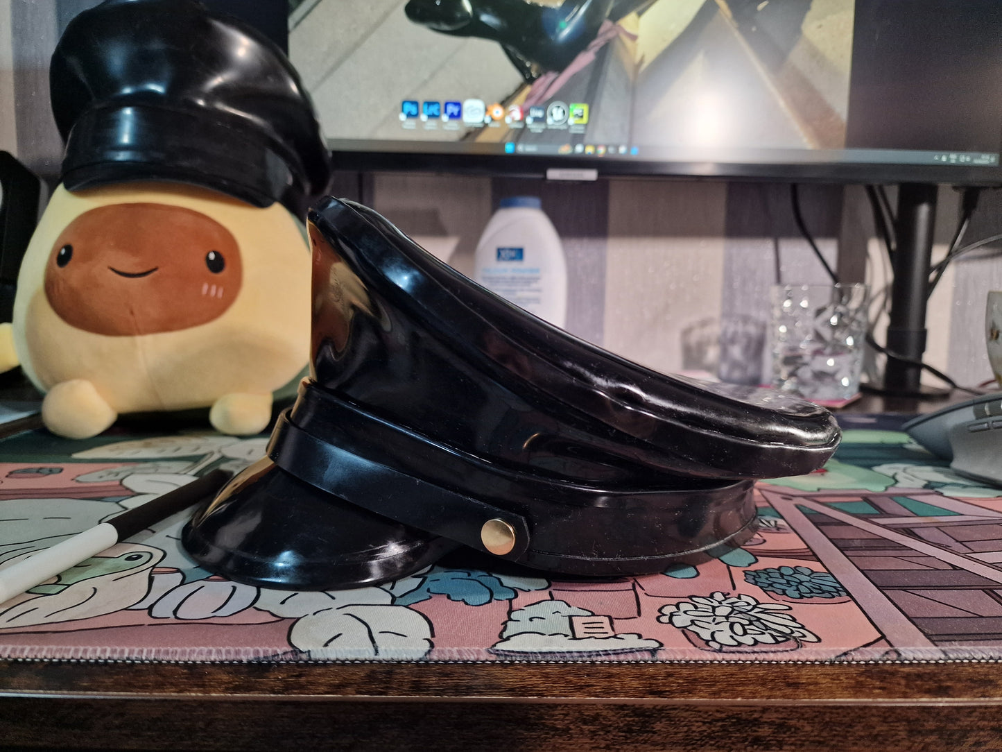 Latex muir cap