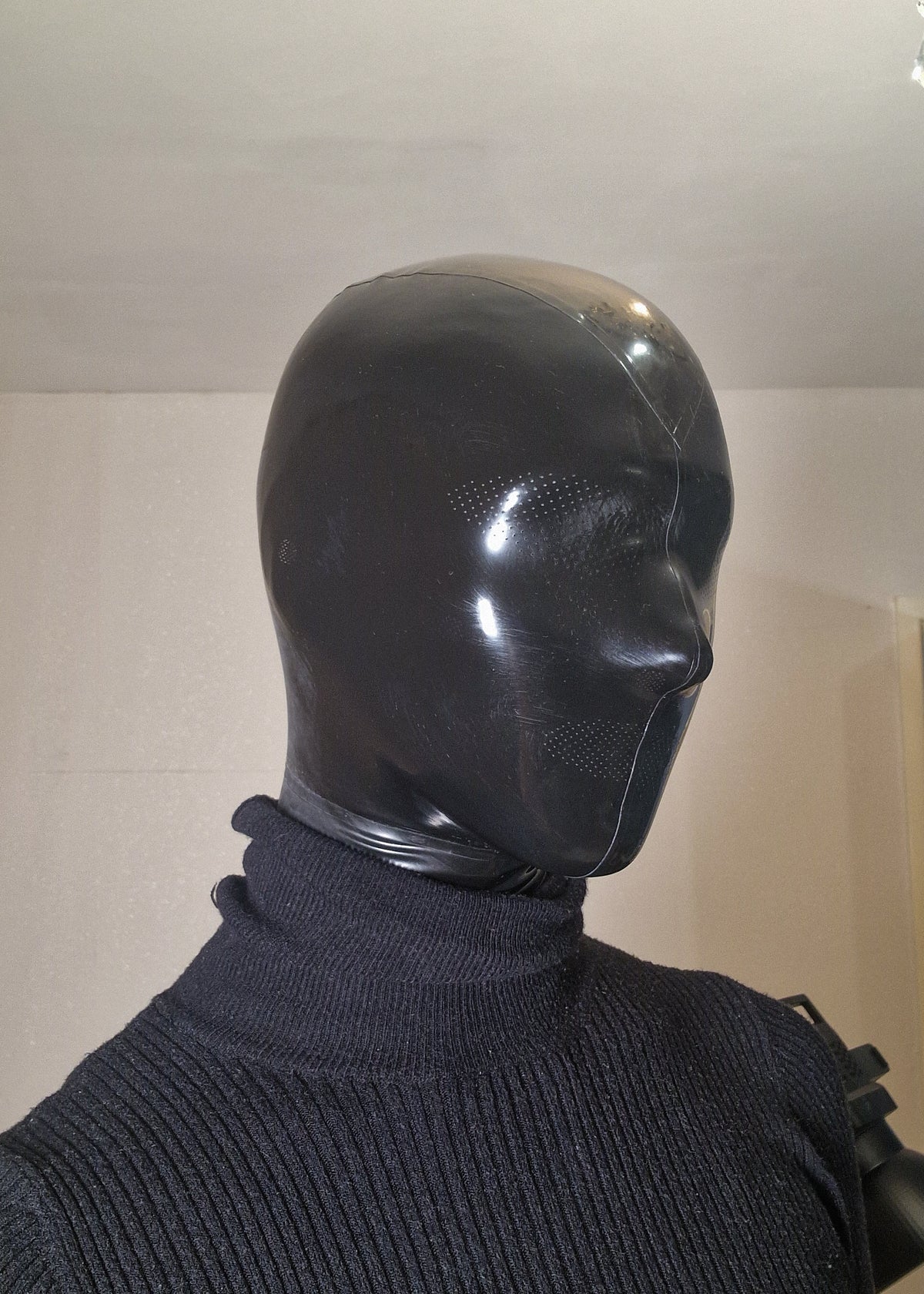Latex mannequin hood
