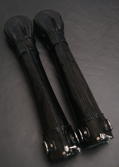 Lockable Heavy Rubber Paw Mitts with Arm Restraints